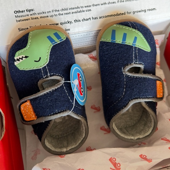 See Kai Run slippers size 4 - Picture 1 of 2